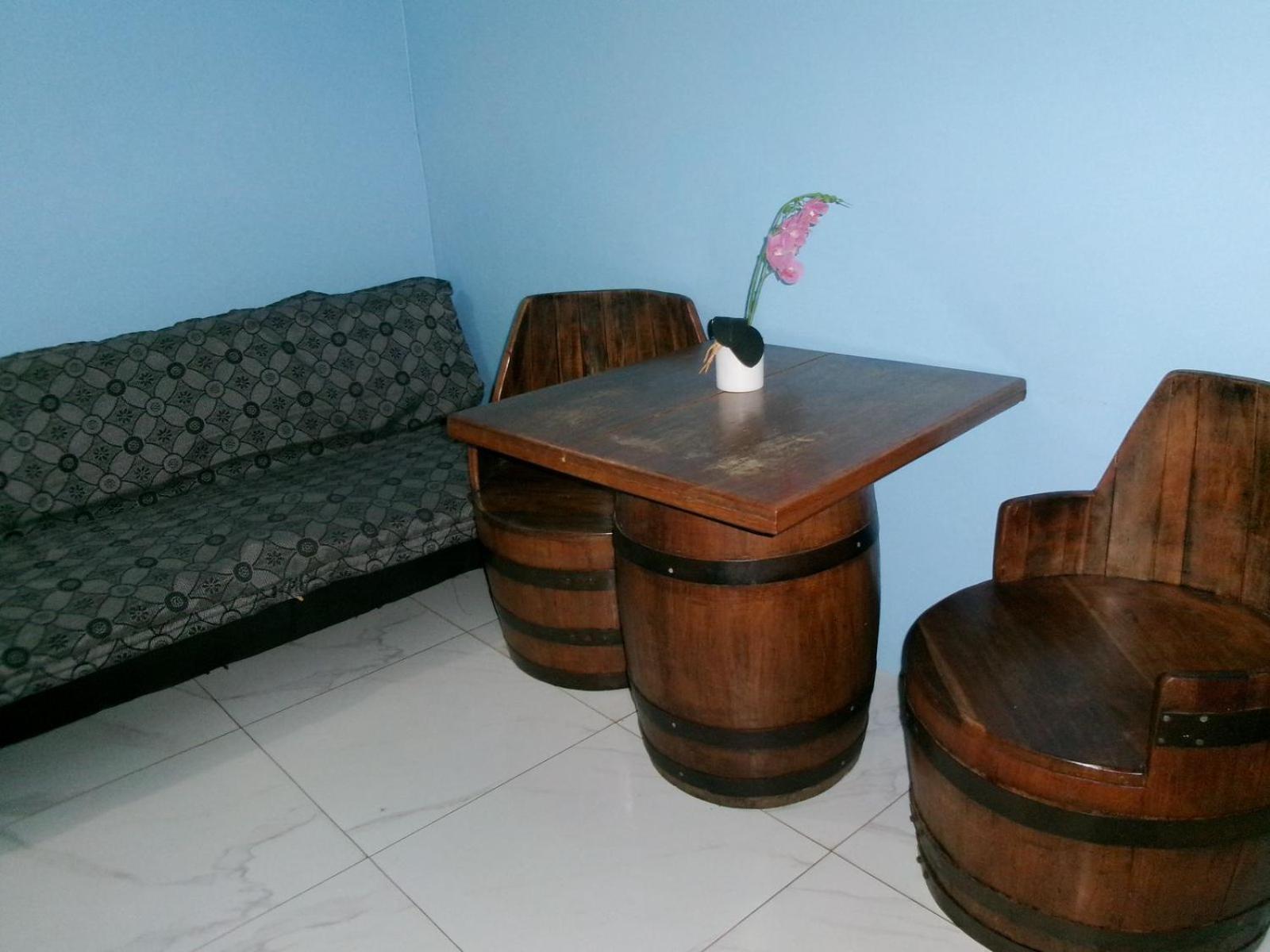 Raine’s studio&more Kingston Esterno foto